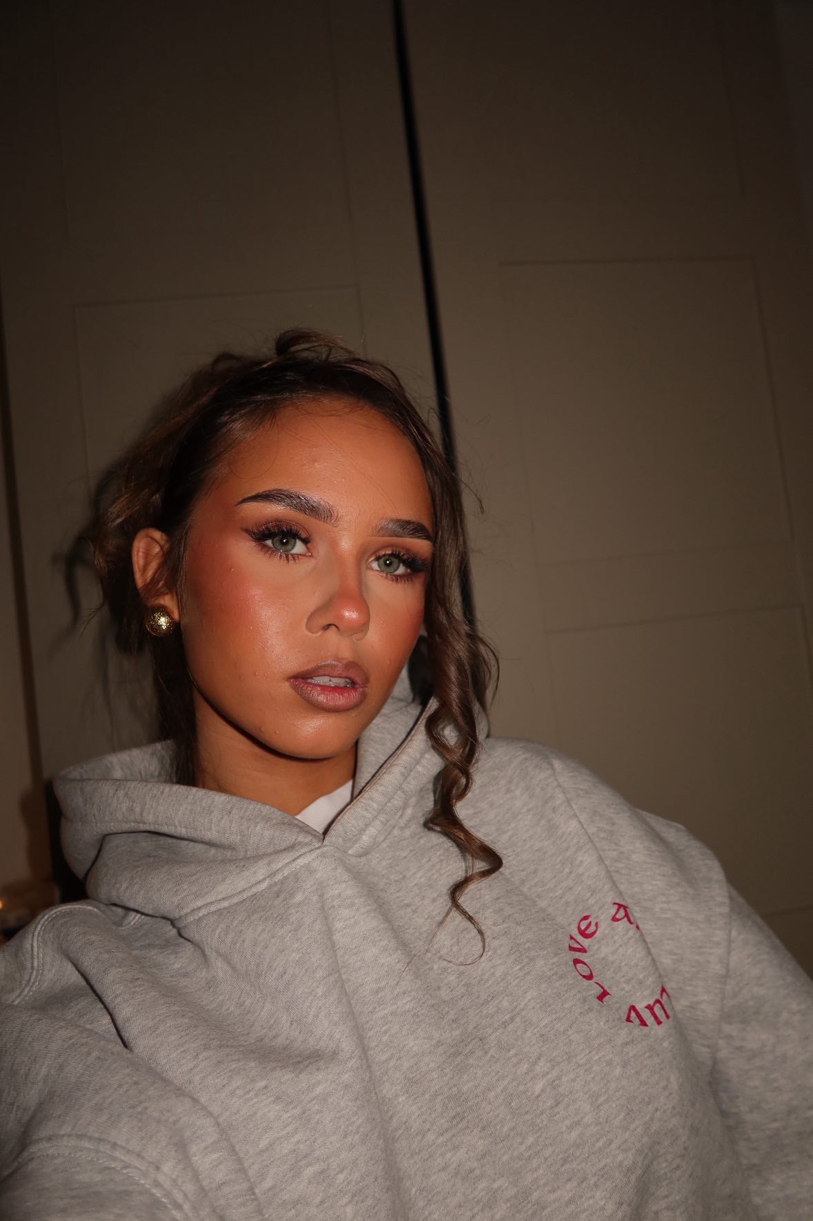 Hoodie LOVE AND LUV x SARA - Snow Gray